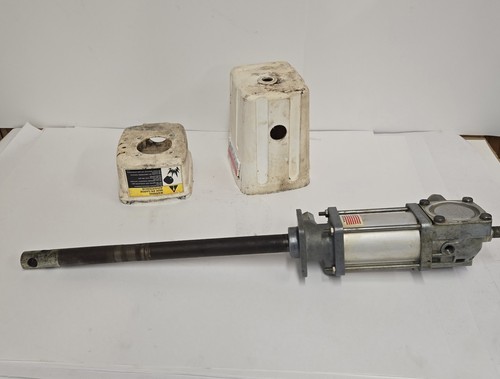 Lincoln pneumatic grease - grease, pump