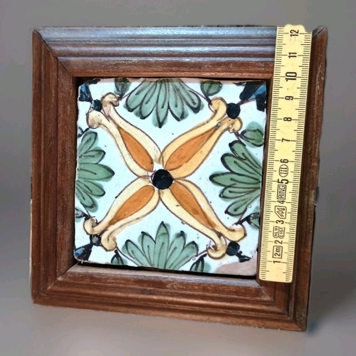 Riggiola piastrella maiolica - o,