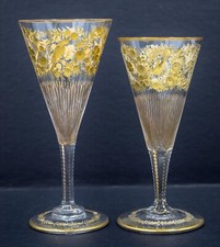 Coppia di bicchieri da vino Moser oro dorato e finemente incisi C 1900