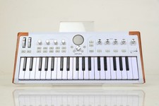 Arturia AstroLab tastiera 37