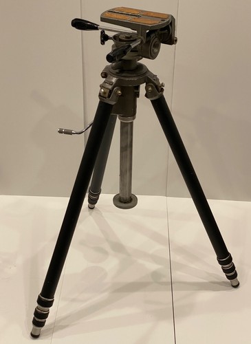 Gitzo heavy duty tripod - duty,