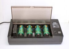 Caricabatterie universale ni-cd Winner AA AAA 1/2 torce C torce D e 9V TESTATO