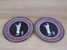 COPPIA DI PIATTI IN CERAMICA VELIA SALERNO da appendere con figure greche flauto