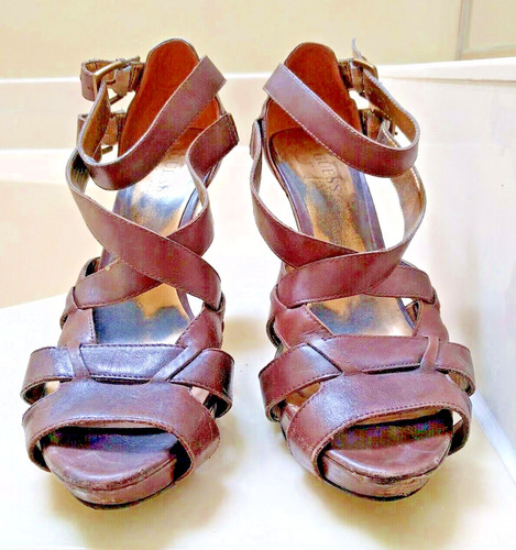 Guess sandalo con cinturino - , in
