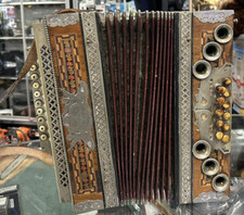 Fisarmonica Anton Mervar 3 file con bottoni diatonici