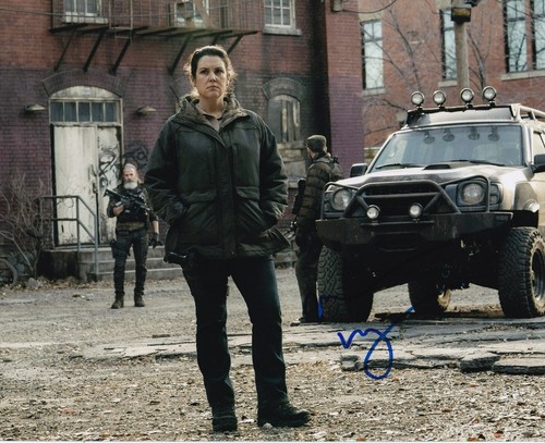 Melanie lynskey autografo - melanie,