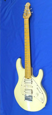 MUSIC MAN Silhouette White
