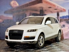 Audi Q7 R/C 1:14 bianco