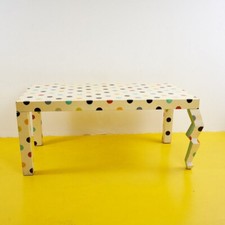tavolo di design in legno