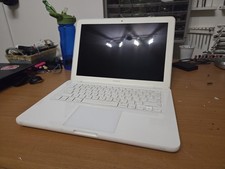 Apple MacBook (White