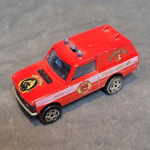 Petite voiture miniature
