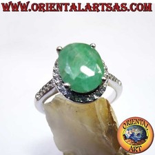Anello Ovale in Argento 925 con Smeraldo Naturale e Contorno di Zirconi