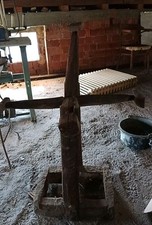 ANTICO ARCOLAIO IN LEGNO PER