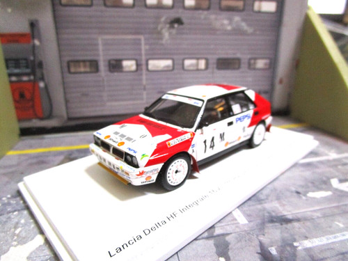 Lancia delta integrale 16v - lancia,