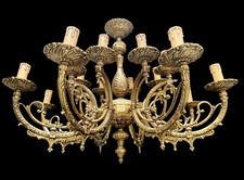 Maestoso Lampadario a 16 Luci in Ottone Massiccio – Eleganza Senza Tempo