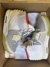 Taglia 11 - Nike Air Yeezy 2