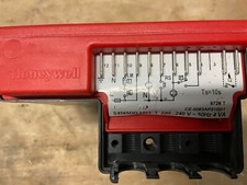 Scheda Accensione  Honeywell , S4565 BM1064, S4565QD 1004,S4565CF, S4565CD 1039