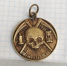 Ciondolo teschio Memento Mori