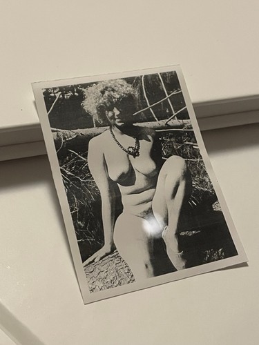 Fotografia retrò nudo - , di