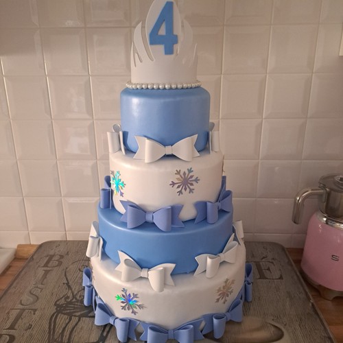 Torta scenografica tema frozen - tema,
