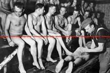 F023765 Soldiers with bare