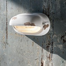 Ferroluce lampada da parete lampada vintage bianca used look 1 x E27 fatta a mano ceramica