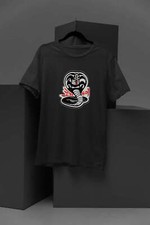 T-shirt "Cobra Kai ispirata al