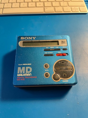 Sony r70 walkman - sony, mz-r70
