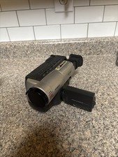 Canon ES400V Hi8 Camcorder