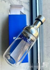 raro. Tazza bottiglia shaker