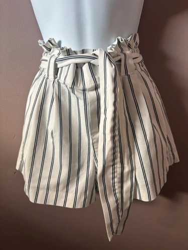Zara pantaloncino righe - pantaloncino, a
