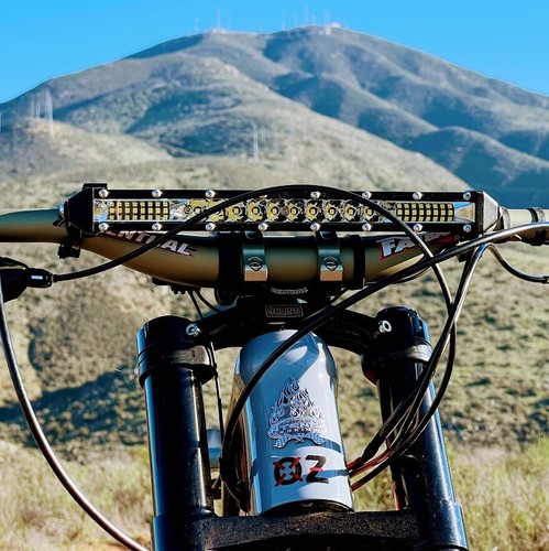 Barra luminosa led bici