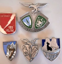 Distintivi  ALPINI - BRIGATA CADORE - lotto di 5 distintivi.