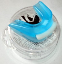 PARADENTI DOPPIO BOXE AZZURRO KICKBOXING KARATE SHOOT SAVATE GUM SHIELD MMA