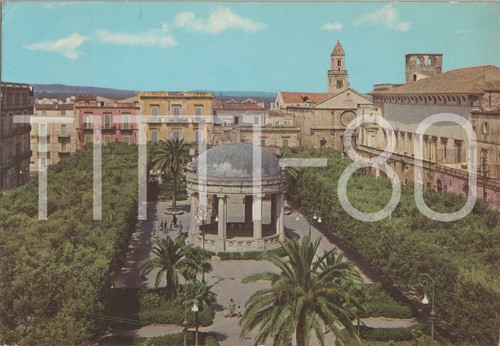 Acquaviva delle fonti - -, piazza