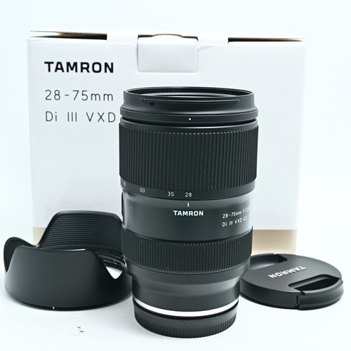 Tamron 75mm di iii - f2.8,