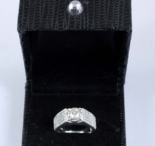 Certificato Bianco Diamante Solitario 1.41 KT Taglio Rotondo Uomo Anniversario