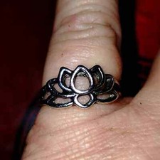 Splendido anello in argento