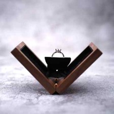 Scatola porta anelli con