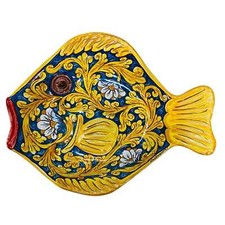 Vassoio piatto da portata forma Pesce in ceramica Caltagirone, decoro Barocco e 
