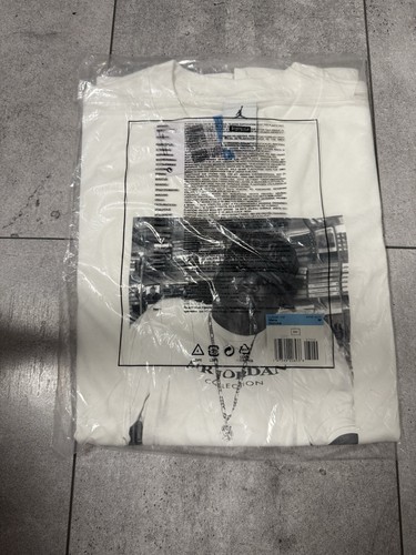 Top supreme jordan biggie - supreme, s/s