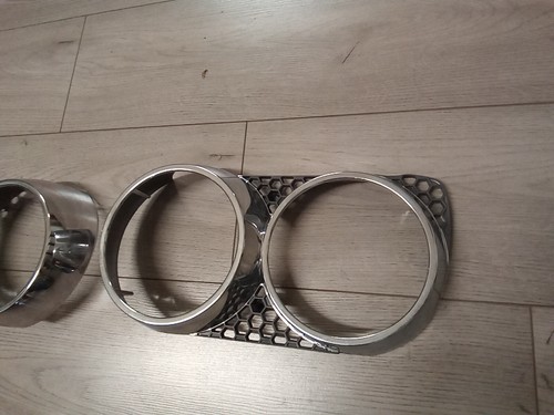 Cornice fari destra fiat 124 - fiat,