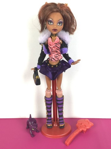 Monster high doll clawdeen - doll,