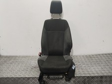 ASIENTO DELANTERO IZQUIERDO /