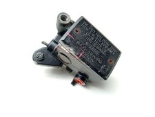 POMPA FRENO ANTERIORE "GRAFFIATA" FRONT BRAKE PUMP YAMAHA FZ6 S1 04-07