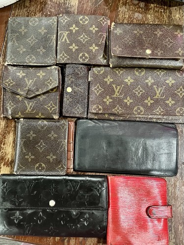 Authentic louis vuitton - louis,