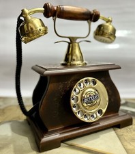 Telefono design rotante