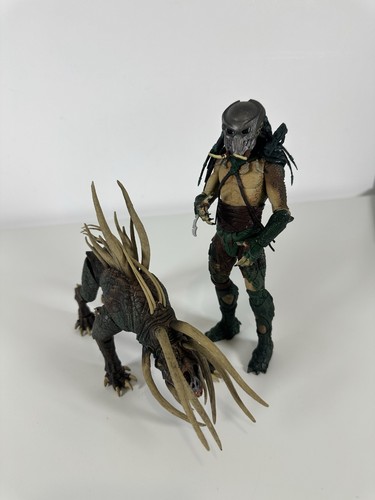 Neca predators tracker - predators,
