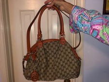 Borsa media Gucci Borsa Sukey!