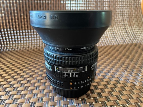 Nikon nikkor f1 4 d - nikkor, mm